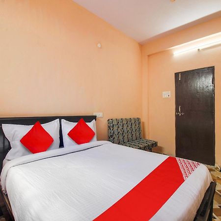 Hotel O R.J.International Pedda Ambarpet Buitenkant foto