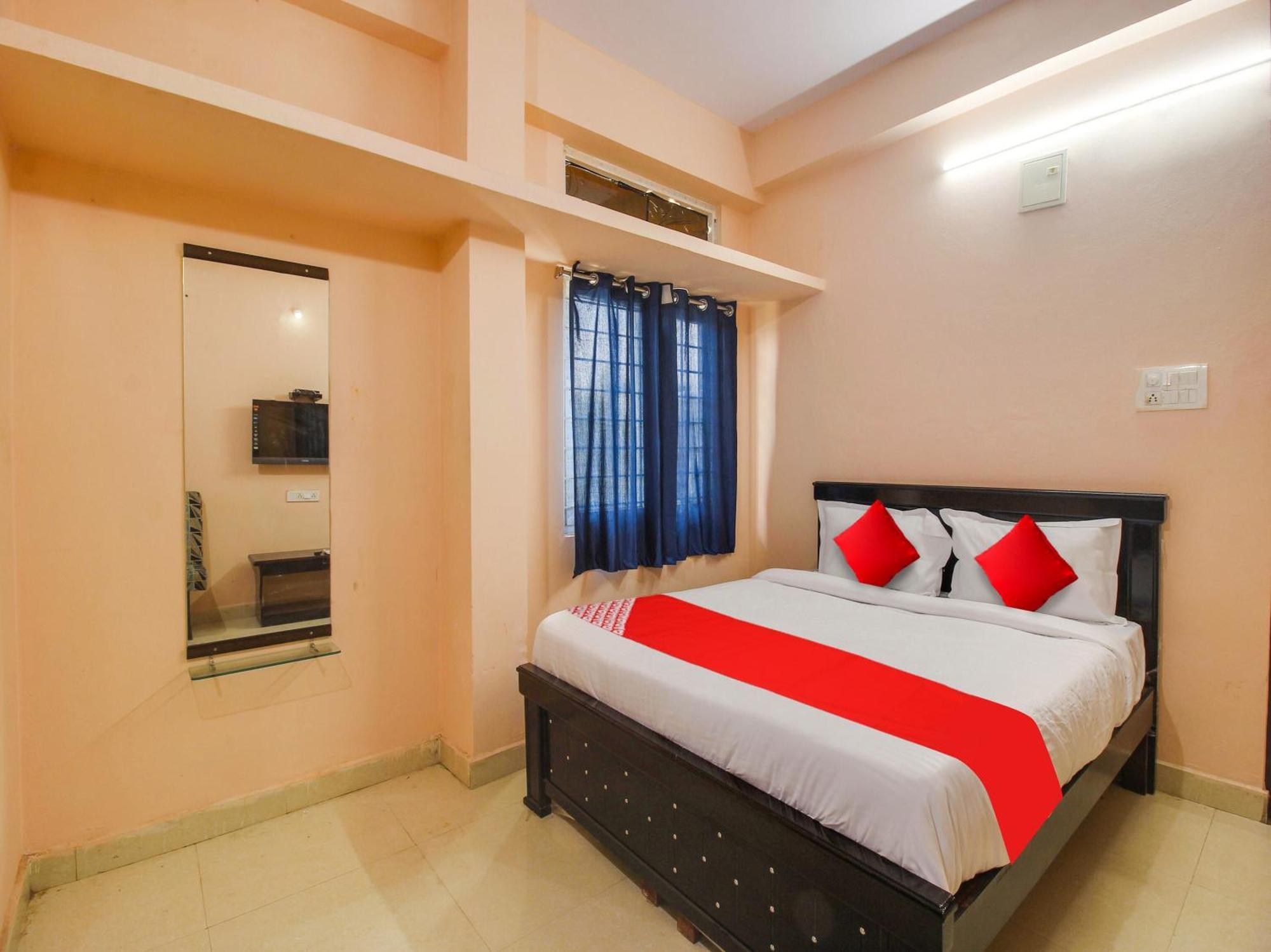 Hotel O R.J.International Pedda Ambarpet Buitenkant foto