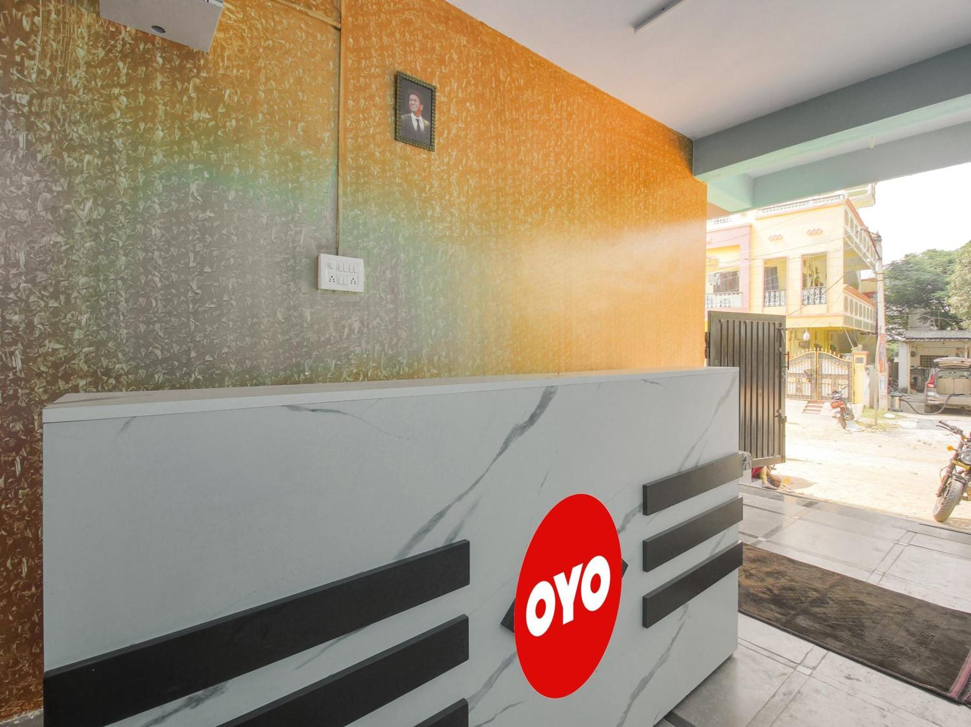 Hotel O R.J.International Pedda Ambarpet Buitenkant foto