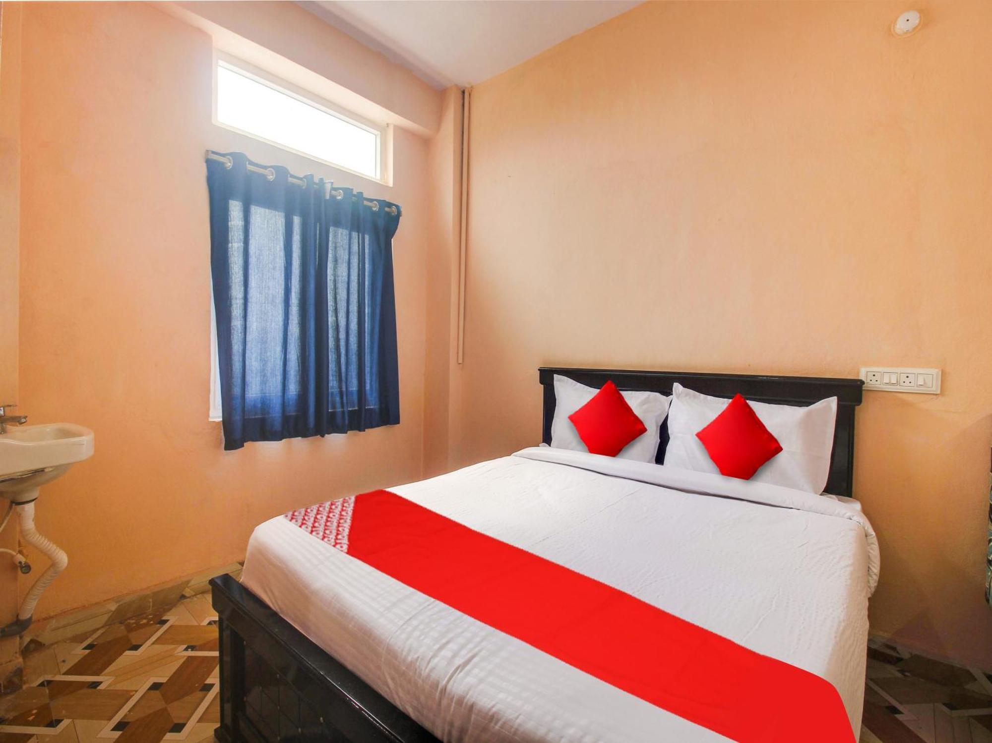 Hotel O R.J.International Pedda Ambarpet Buitenkant foto