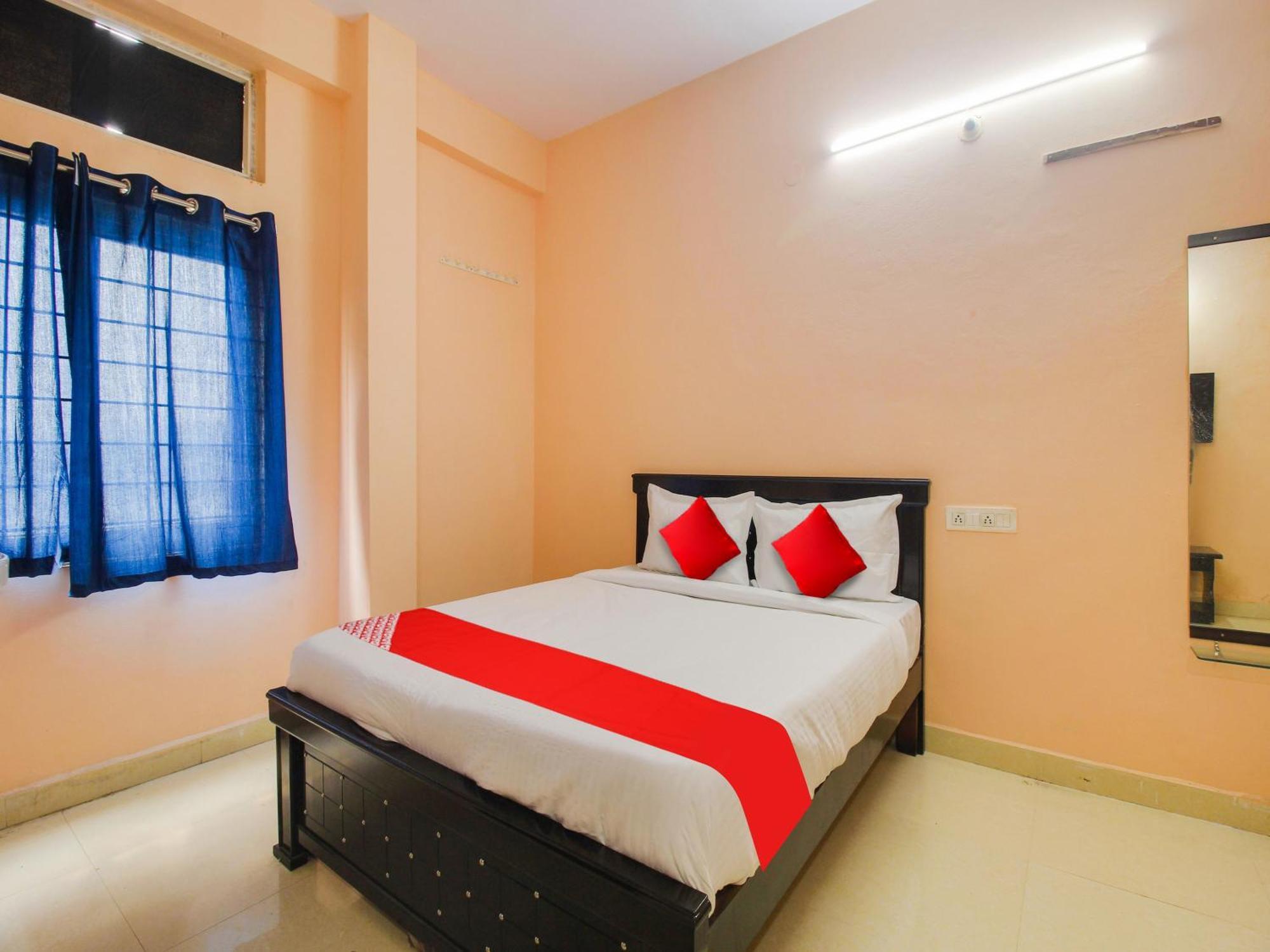 Hotel O R.J.International Pedda Ambarpet Buitenkant foto